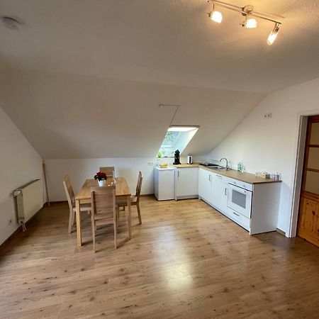 Ferienwohnung An Der Romantischen Strasse Direkt A3 Und A81 Eisingen Kültér fotó