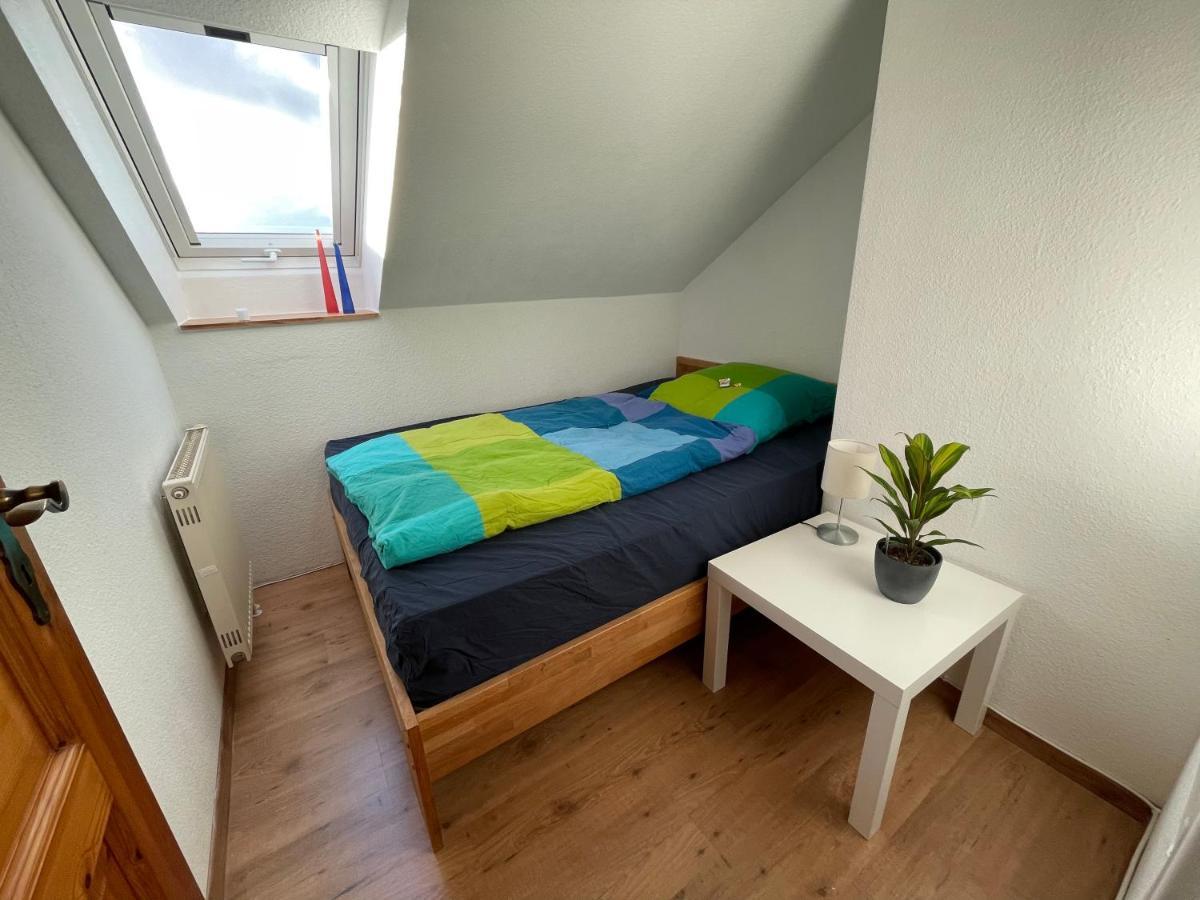 Ferienwohnung An Der Romantischen Strasse Direkt A3 Und A81 Eisingen Kültér fotó
