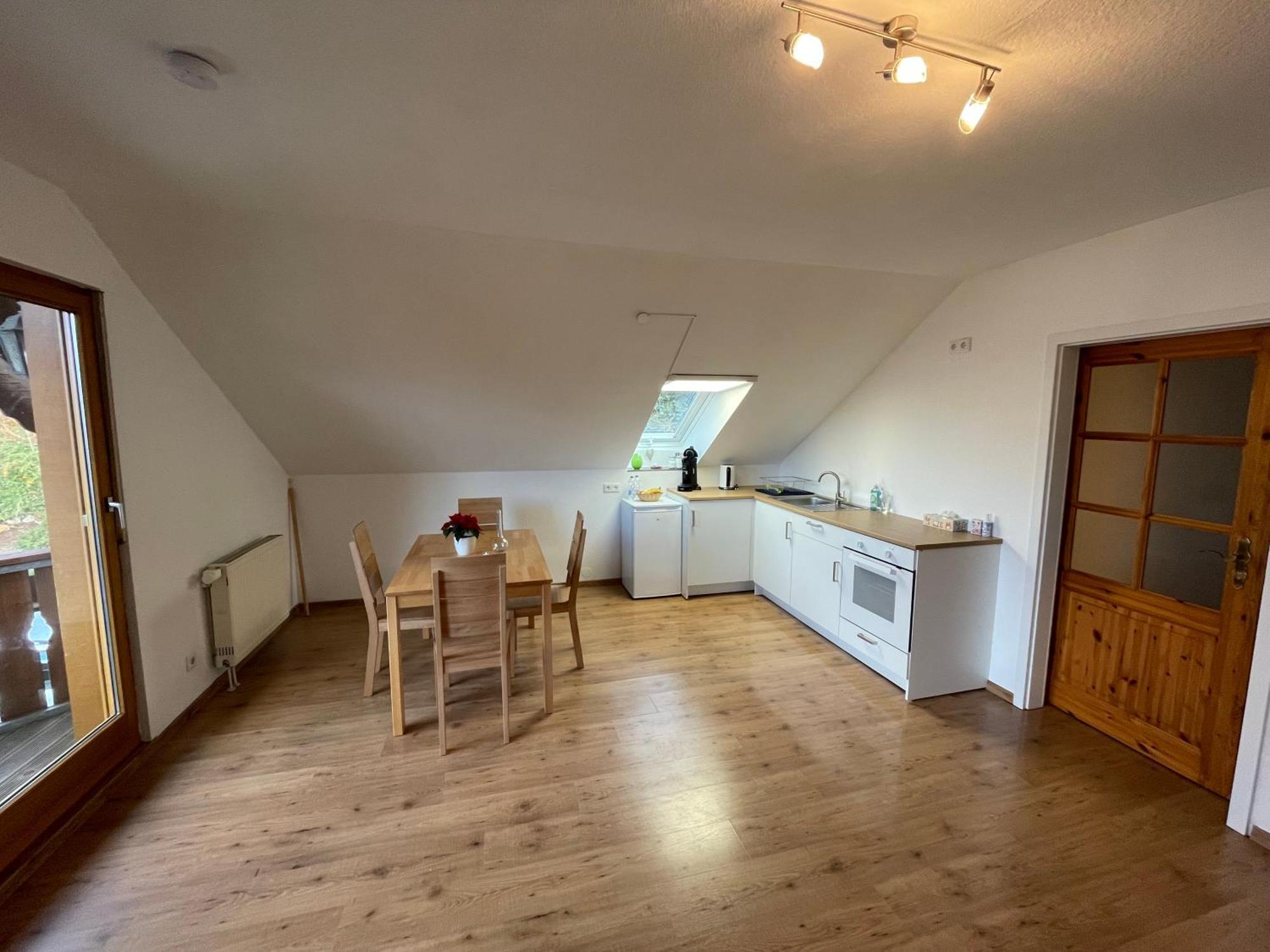 Ferienwohnung An Der Romantischen Strasse Direkt A3 Und A81 Eisingen Kültér fotó