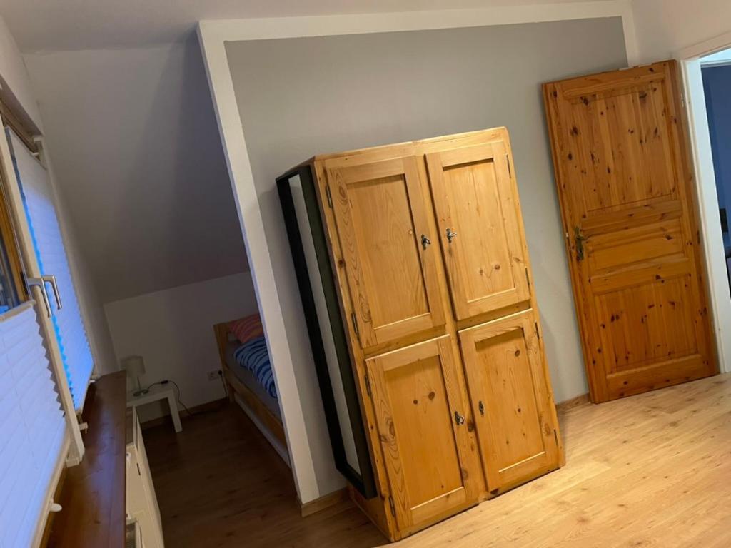 Ferienwohnung An Der Romantischen Strasse Direkt A3 Und A81 Eisingen Kültér fotó